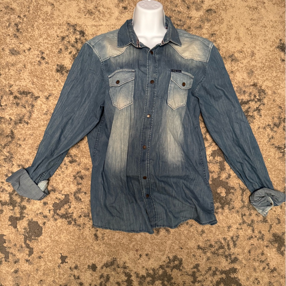 Stylish Blue Denim Button-Down Shirt